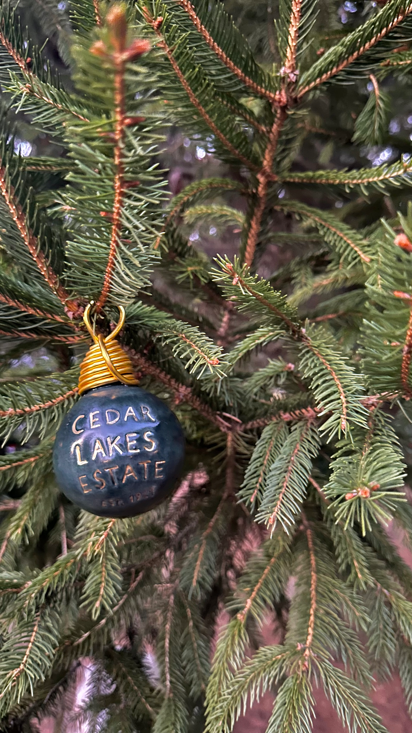 Ceramic Cedar Lakes Estate Ornament